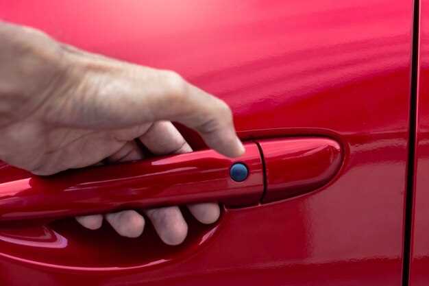 Подготовка к открытию капота и первый шаг