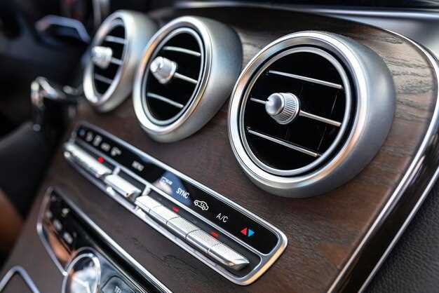 Типы клапанов вентиляции в салоне: основные разновидности